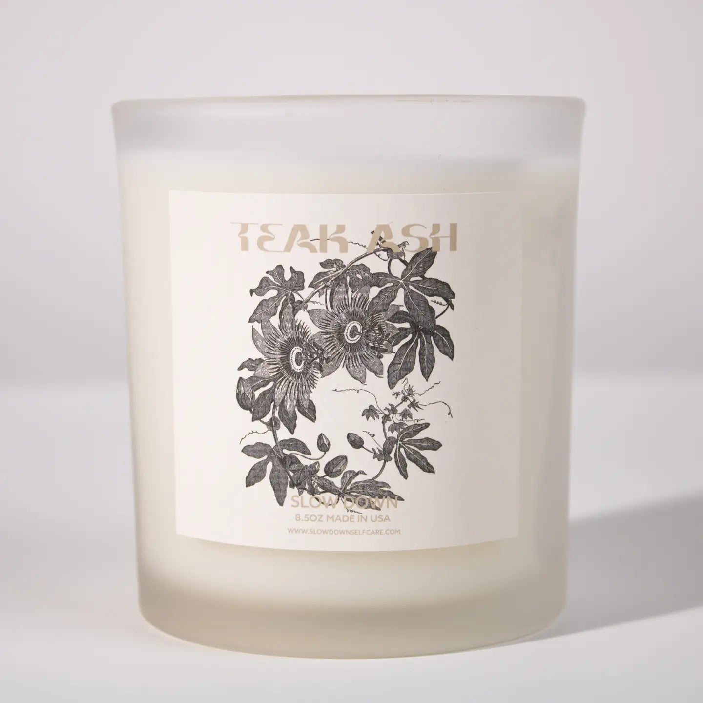 COCONUT WAX CANDLE | TEAK ASH