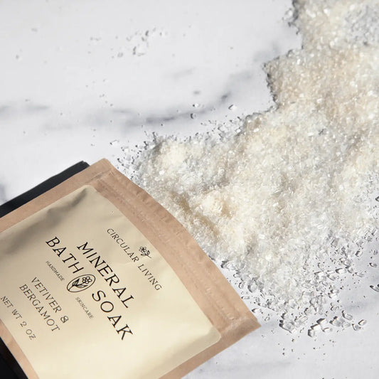 MINERAL BATH SOAK - VETIVER & BERGAMOT