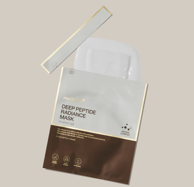 MEDICUBE Peptide Radiance Sheet Mask