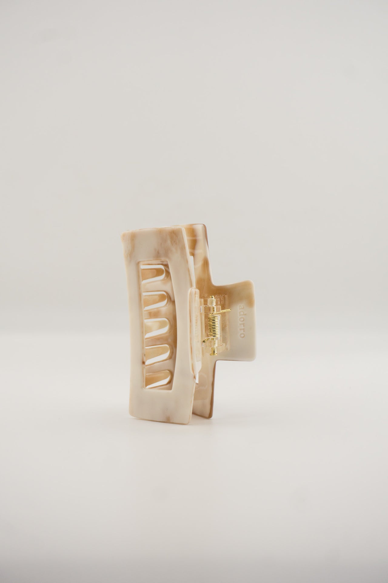 Marbled Ivory Claw Clips