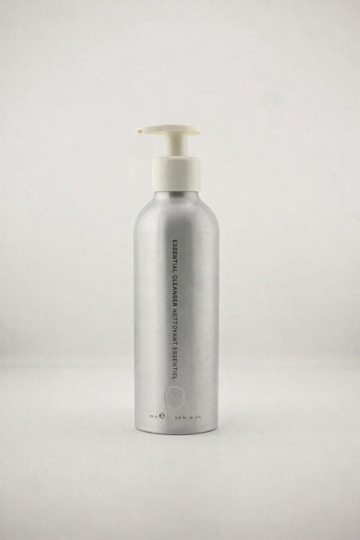ESSENTIAL CLEANSER FACE WASH – MELT by Melissa