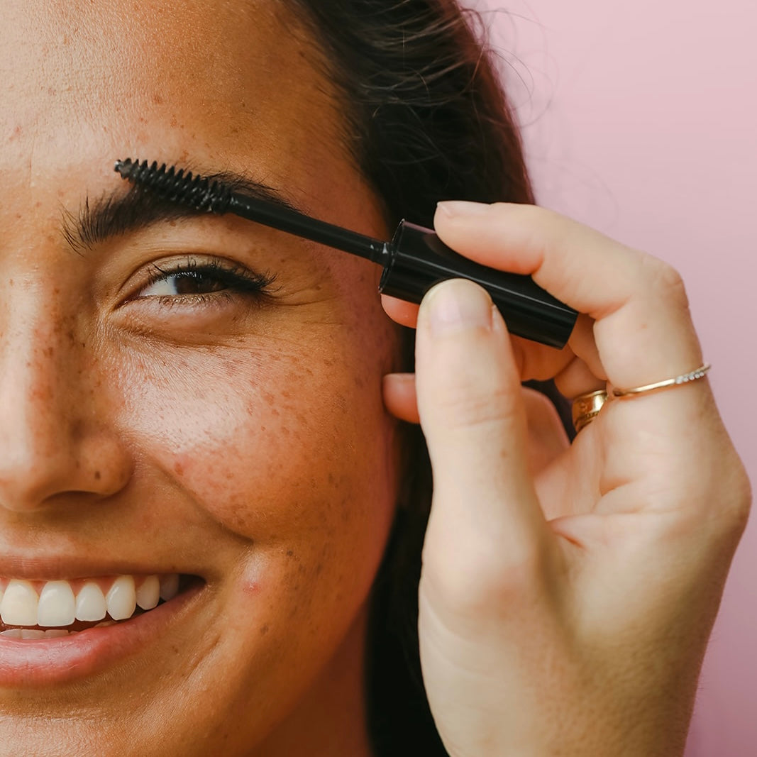 BEST CLEAR BROW GEL – MELT by Melissa